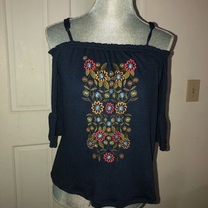 Off the shoulder sleeve top